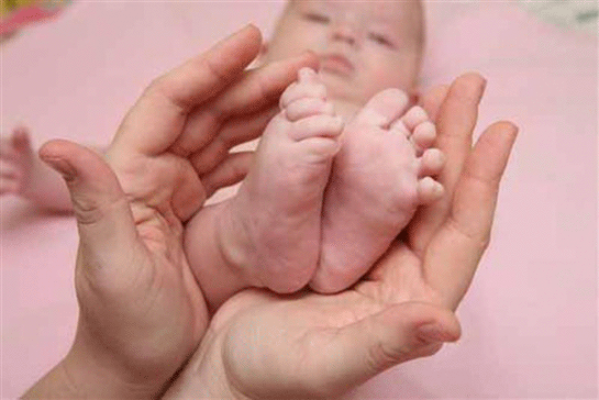 Bebeklerde Ayak Terlemesi